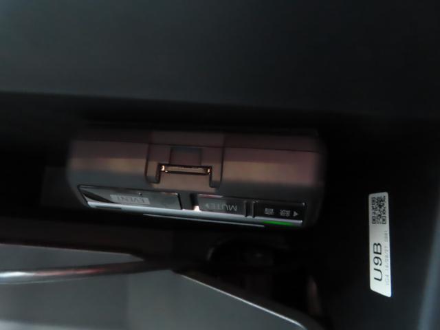 レヴォーグ 1.6GT-Sアイサイト ローダウン 社外マフラー 社外テールランプ 純正ナビ バックカメラ サイドカメラ フルセグTV レーダークルーズコントロール 衝突被害軽減ブレーキ シートヒーター 社外アルミ LEDヘッドライト(15枚目)