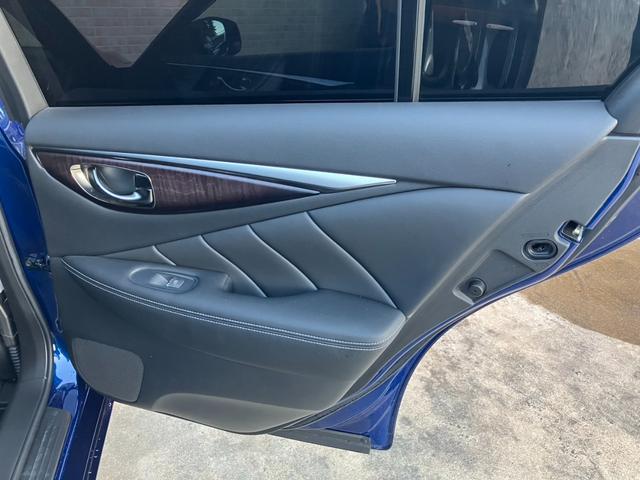 スカイライン 350GTハイブリッドタイプSP 60thリミテッド 黒革シート メーカーナビ フルセグTV bluetooth RAYS20インチAW アラウンドビュー レーダークルーズコントロール エマージェンシーブレーキ 前席シートヒーター ETC PWシート(28枚目)