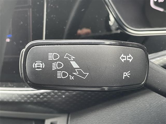 Ｔ－クロス ＴＳＩ　アクティブ　☆ＡＣＣ（アダプティブクルーズコントロール）・Ｆｒｏｎｔ　Ａｓｓｉｓｔ・Ｌａｎｅ　Ａｓｓｉｓｔ・ブラインドスポットディテクション☆純正ナビ【ＡｐｐｌｅＣａｒＰｌａｙ／ａｎｄｒｏｉｄａｕｔｏ】（6枚目）