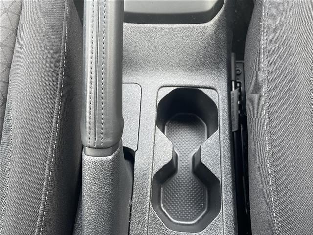 Ｔ－クロス ＴＳＩ　アクティブ　☆ＡＣＣ（アダプティブクルーズコントロール）・Ｆｒｏｎｔ　Ａｓｓｉｓｔ・Ｌａｎｅ　Ａｓｓｉｓｔ・ブラインドスポットディテクション☆純正ナビ【ＡｐｐｌｅＣａｒＰｌａｙ／ａｎｄｒｏｉｄａｕｔｏ】（14枚目）