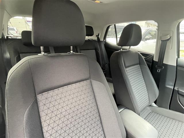 Ｔ－クロス ＴＳＩ　アクティブ　☆ＡＣＣ（アダプティブクルーズコントロール）・Ｆｒｏｎｔ　Ａｓｓｉｓｔ・Ｌａｎｅ　Ａｓｓｉｓｔ・ブラインドスポットディテクション☆純正ナビ【ＡｐｐｌｅＣａｒＰｌａｙ／ａｎｄｒｏｉｄａｕｔｏ】（22枚目）