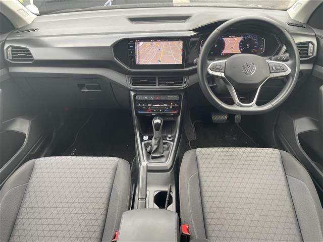 Ｔ－クロス ＴＳＩ　アクティブ　☆ＡＣＣ（アダプティブクルーズコントロール）・Ｆｒｏｎｔ　Ａｓｓｉｓｔ・Ｌａｎｅ　Ａｓｓｉｓｔ・ブラインドスポットディテクション☆純正ナビ【ＡｐｐｌｅＣａｒＰｌａｙ／ａｎｄｒｏｉｄａｕｔｏ】（42枚目）