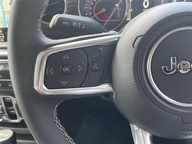 ジープ・ラングラーアンリミテッド サハラ　☆純正メモリーナビ【フルセグＴＶ／ＢＴ／ＡＵＸ／ＵＳＢ】☆フロント・バック・サイドカメラ☆ブラックレザーシート☆シートヒーター☆ステアリングヒーター☆コーナーセンサー☆アダプティブクルーズ（8枚目）