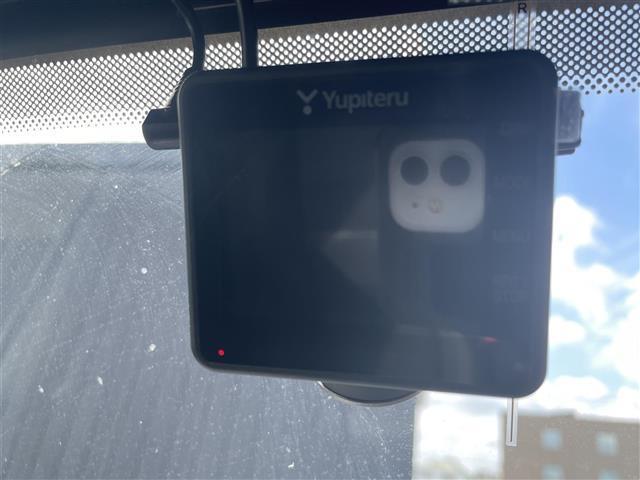 ジープ・ラングラーアンリミテッド サハラ　☆純正メモリーナビ【フルセグＴＶ／ＢＴ／ＡＵＸ／ＵＳＢ】☆フロント・バック・サイドカメラ☆ブラックレザーシート☆シートヒーター☆ステアリングヒーター☆コーナーセンサー☆アダプティブクルーズ（21枚目）