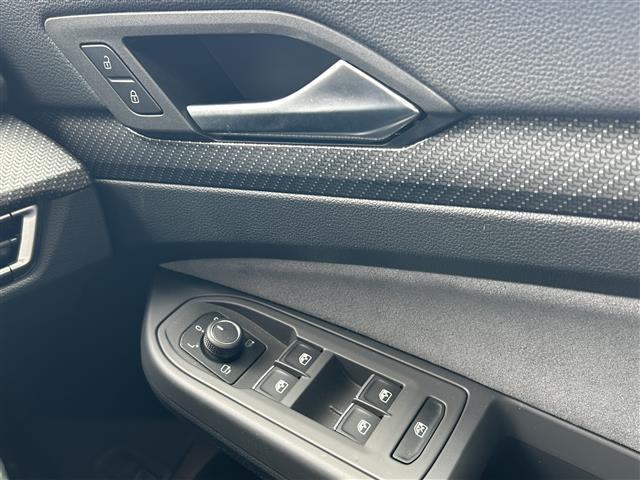 ゴルフヴァリアント TDI Rライン ワンオーナー バックカメラ フルセグテレビ 横滑り防止 シートヒーター ETC2.0 パドルシフト パワーバックドア パドルシフト クルーズコントロール オートライト 保証書 取り扱い説明(18枚目)