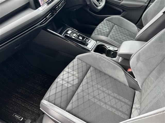ゴルフヴァリアント TDI Rライン ワンオーナー バックカメラ フルセグテレビ 横滑り防止 シートヒーター ETC2.0 パドルシフト パワーバックドア パドルシフト クルーズコントロール オートライト 保証書 取り扱い説明(32枚目)