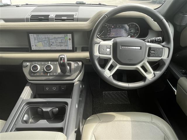 ディフェンダー 90S P300 ◇純正ナビ【Bluetooth/USB/Apple CarPlay】◇ドライバーアシストパック/ブラインドスポットアシスト・クリアイジットモニター・アダプティブクルーズコントロール◇360°カメラ(6枚目)