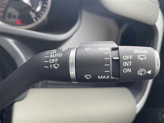 ディフェンダー 90S P300 ◇純正ナビ【Bluetooth/USB/Apple CarPlay】◇ドライバーアシストパック/ブラインドスポットアシスト・クリアイジットモニター・アダプティブクルーズコントロール◇360°カメラ(11枚目)