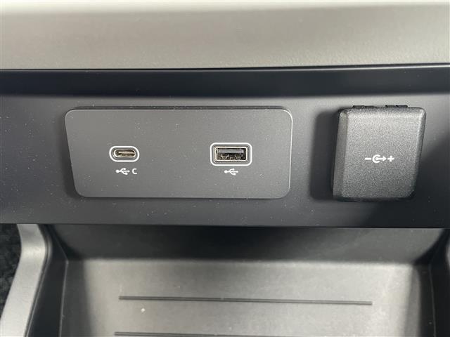 ディフェンダー 90S P300 ◇純正ナビ【Bluetooth/USB/Apple CarPlay】◇ドライバーアシストパック/ブラインドスポットアシスト・クリアイジットモニター・アダプティブクルーズコントロール◇360°カメラ(19枚目)