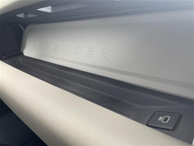 ディフェンダー 90S P300 ◇純正ナビ【Bluetooth/USB/Apple CarPlay】◇ドライバーアシストパック/ブラインドスポットアシスト・クリアイジットモニター・アダプティブクルーズコントロール◇360°カメラ(21枚目)