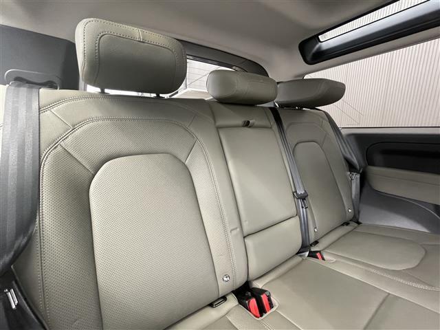 ディフェンダー 90S P300 ◇純正ナビ【Bluetooth/USB/Apple CarPlay】◇ドライバーアシストパック/ブラインドスポットアシスト・クリアイジットモニター・アダプティブクルーズコントロール◇360°カメラ(30枚目)