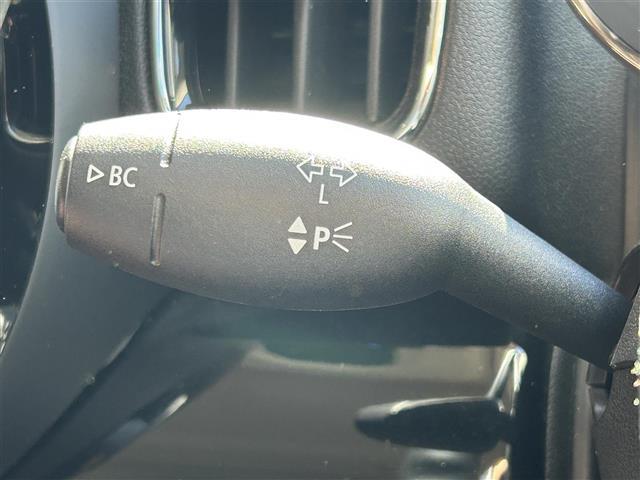 ＭＩＮＩ クーパーＤクロスオーバーオール４エッセンシャルトリム　純正ナビ　Ｂカメラ　ＡＣＣ　ドラレコ３６０°　インテリジェントセーフティ　４ＷＤ　ペッパーパッケージ　ミラー一体型ＥＴＣ　シートヒーター　シートカバー（茶色）　純正ＡＷ１７インチ　電動リアゲート（6枚目）