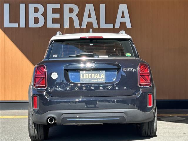 ＭＩＮＩ クーパーＤクロスオーバーオール４エッセンシャルトリム　純正ナビ　Ｂカメラ　ＡＣＣ　ドラレコ３６０°　インテリジェントセーフティ　４ＷＤ　ペッパーパッケージ　ミラー一体型ＥＴＣ　シートヒーター　シートカバー（茶色）　純正ＡＷ１７インチ　電動リアゲート（38枚目）