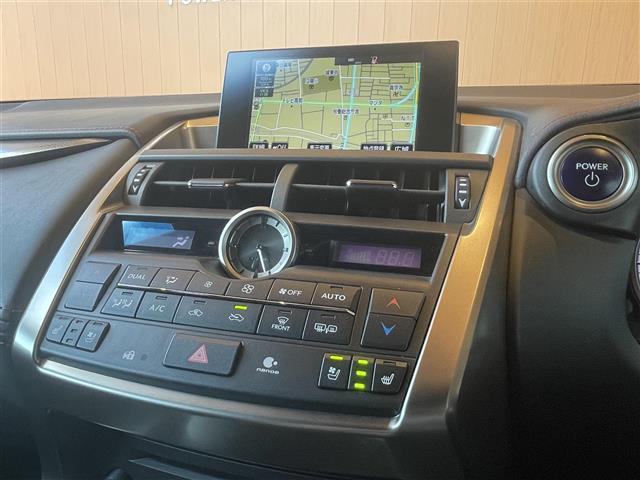 NX NX300h Fスポーツ 純正ナビ 黒革シート ワンオーナー シートヒーター エアシート フルセグTV 社外アルミホイール20インチ 電動リアゲート 純正アルミホイール ETC コーナーセンサー パドルシフト Bカメラ(12枚目)
