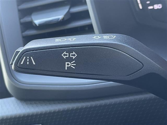 A1スポーツバック 25TFSI ナビPKGアシスタンスPKGコントラストルーフ コンビニエンスPKG LEDパッケージ 純正15インチAW シートヒーター前席 バーチャルコックピット リアビューカメラ(9枚目)