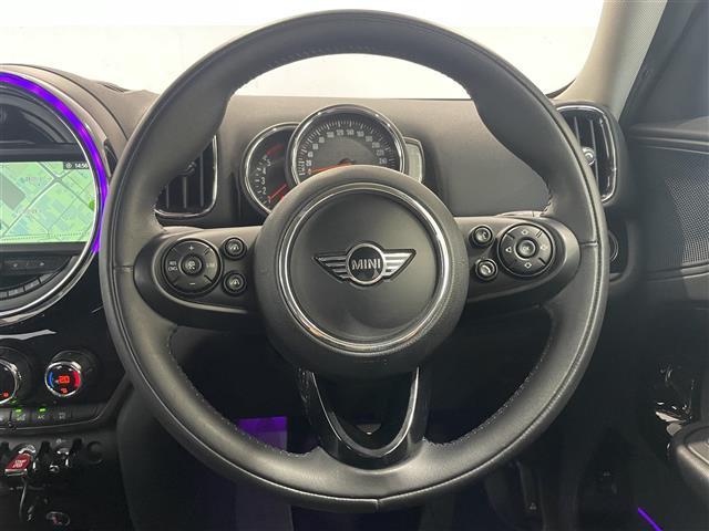 MINI クーパーD クロスオーバー ドライビング・アシスト(前車接近警告機能・衝突回避、被害軽減ブレーキ) ACC 純正HDDナビ(Bluetooth/USB/AM/FM/AUX) 社外フルセグTV Bカメラ コーナーセンサー(リヤ)(2枚目)