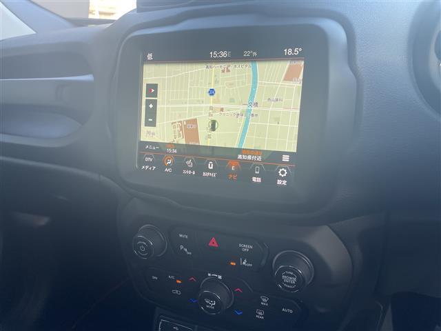 ジープ・レネゲード リミテッド　☆純正ナビ【フルセグＴＶ／ＢＴ／Ａｐｐｌｅｃａｒｐｌａｙ／Ａｎｄｒｏｉｄ　Ａｕｔｏ】☆アドバンストブレーキアシスト☆ＬａｎｅＳｅｎｓｅＴＭ車線逸脱警報プラス☆前面衝突警報☆ブラインドスポットモニター（9枚目）