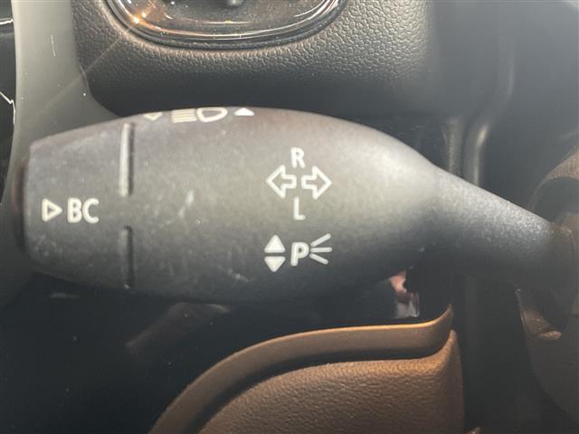 ＭＩＮＩ クーパーＤ　クロスオーバー　☆純正ナビ【ＢＴ／ＡＭ／ＦＭ】☆インテリジェントセーフティ・前車接近警告機能・衝突回避、被害軽減ブレーキ☆アクティブクルーズコントロール☆バックカメラ☆パワーバックドア☆前後ドライブレコーダー（5枚目）