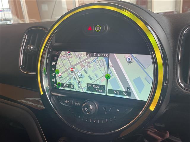 ＭＩＮＩ クーパーＤ　クロスオーバー　☆純正ナビ【ＢＴ／ＡＭ／ＦＭ】☆インテリジェントセーフティ・前車接近警告機能・衝突回避、被害軽減ブレーキ☆アクティブクルーズコントロール☆バックカメラ☆パワーバックドア☆前後ドライブレコーダー（9枚目）