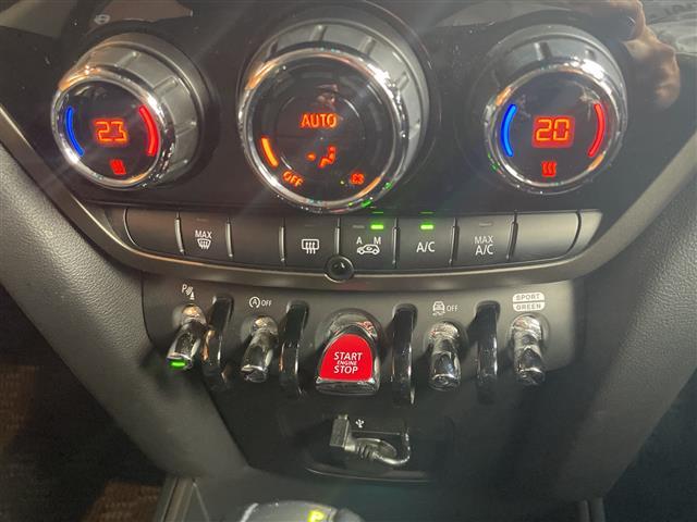 ＭＩＮＩ クーパーＤ　クロスオーバー　☆純正ナビ【ＢＴ／ＡＭ／ＦＭ】☆インテリジェントセーフティ・前車接近警告機能・衝突回避、被害軽減ブレーキ☆アクティブクルーズコントロール☆バックカメラ☆パワーバックドア☆前後ドライブレコーダー（11枚目）