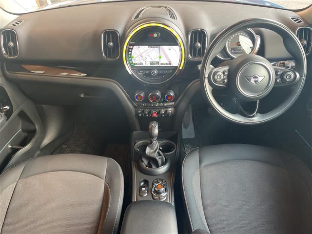 ＭＩＮＩ クーパーＤ　クロスオーバー　☆純正ナビ【ＢＴ／ＡＭ／ＦＭ】☆インテリジェントセーフティ・前車接近警告機能・衝突回避、被害軽減ブレーキ☆アクティブクルーズコントロール☆バックカメラ☆パワーバックドア☆前後ドライブレコーダー（41枚目）