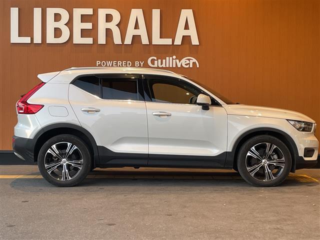 XC40 B4 AWD インスクリプション 純正ナビ 白レザーシート 前後ドラレコ フルセグTV harman/kardon パワーバックドア クルーズコントロール パイロットアシスト 全席シートヒーター ステアリングヒーター PWシート(38枚目)