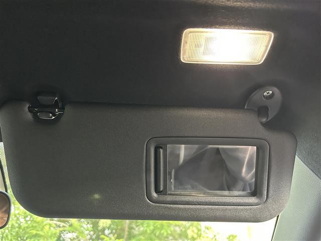 カローラクロス ハイブリッド　Ｓ　純正９インチディスプレイオーディオ　フルセグＴＶ　ＣＤ　ＤＶＤ　Ｂｌｕｅｔｏｏｔｈ　ＡｐｐｌｅＣａｒｐｌａｙ　ＡｎｄｒｏｉｄＡｕｔｏ　全方位カメラビルトインＥＴＣ　前後ドラレコ　レーダークルーズ（13枚目）
