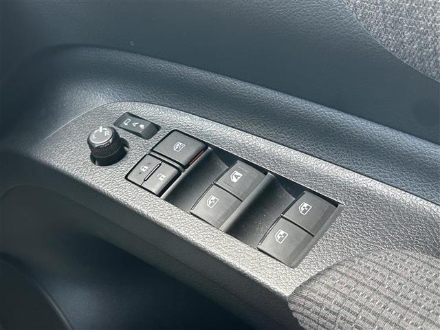 シエンタ Ｇ　純正ナビ　フルセグＴＶ　ＣＤ　ＤＶＤ　Ｂｌｕｅｔｏｏｔｈ　ＡＭ　ＦＭ　バックカメラ　ＥＴＣ　両側パワースライドドア　トヨタセーフティセンス（14枚目）