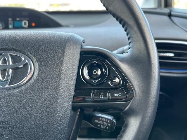 プリウス Aツーリングセレクション TRDフロントエアロパーツ トヨタセーフティセンス 車両接近通報装置 ヘッドアップディスプレイ フルセグテレビ ETC 前方ドライブレコーダー 運転席パワーシート シートヒーター EVモード(10枚目)