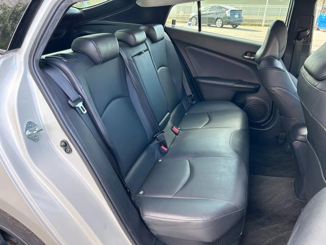 プリウス Aツーリングセレクション TRDフロントエアロパーツ トヨタセーフティセンス 車両接近通報装置 ヘッドアップディスプレイ フルセグテレビ ETC 前方ドライブレコーダー 運転席パワーシート シートヒーター EVモード(29枚目)