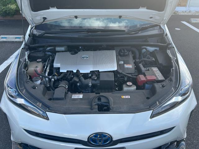 プリウス Aツーリングセレクション TRDフロントエアロパーツ トヨタセーフティセンス 車両接近通報装置 ヘッドアップディスプレイ フルセグテレビ ETC 前方ドライブレコーダー 運転席パワーシート シートヒーター EVモード(40枚目)