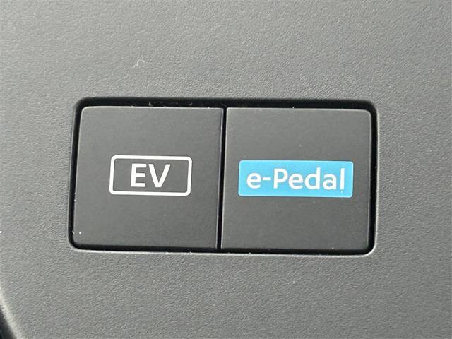 セレナ e-パワー ハイウェイスターV ワンオーナー 全方位運転支援システム 両側電動スライドドア 前後純正ドライブレコーダー LEDヘッドライト 純正ナビ 純正AW16インチ(15枚目)