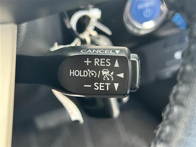 プリウスPHV Sナビパッケージ ・ステアリングヒーター レーダークルーズコントロール ビルトインETC メーカー11.6型ナビLEDライト バックカメラ プッシュスタート スペアキー(5枚目)