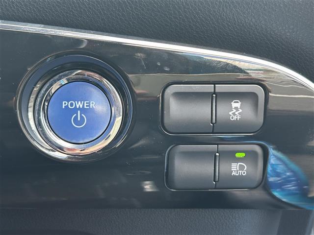 プリウスPHV Sナビパッケージ ・ステアリングヒーター レーダークルーズコントロール ビルトインETC メーカー11.6型ナビLEDライト バックカメラ プッシュスタート スペアキー(9枚目)