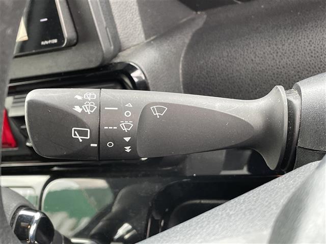 タント カスタムXスタイルセレクション メモリナビ 両側電動 半革 バックカメラ(4枚目)