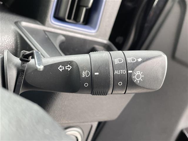 タント カスタムXスタイルセレクション メモリナビ 両側電動 半革 バックカメラ(5枚目)