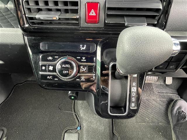 タント カスタムXスタイルセレクション メモリナビ 両側電動 半革 バックカメラ(10枚目)