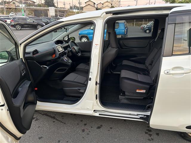 シエンタ ファンベースG モデリスタエアロ 純正ナビ 全方位カメラ 両側電動スライドドア 純正アルミホイール LEDヘッドライト(24枚目)