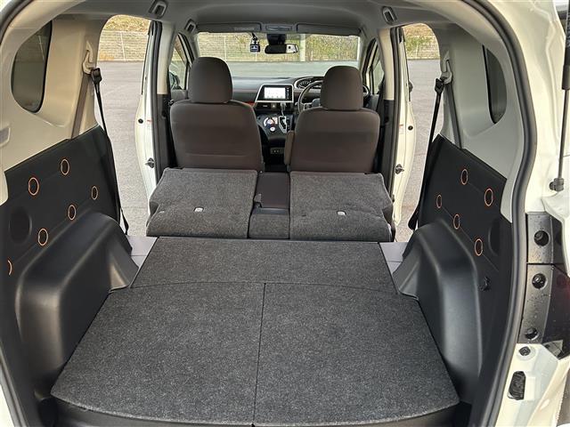 シエンタ ファンベースG モデリスタエアロ 純正ナビ 全方位カメラ 両側電動スライドドア 純正アルミホイール LEDヘッドライト(26枚目)