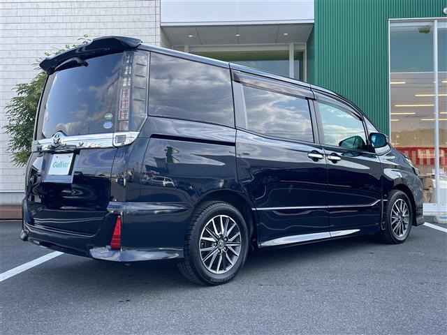 ヴォクシー ＺＳ　煌ＩＩ　純正１０インチナビ　フルセグＴＶ　ＣＤ　ＤＶＤ　ＡＭ　ＦＭ　Ｂｌｕｅｔｏｏｔｈ　両側パワースライドドア　ドライブレコーダー　ＥＴＣ　バックカメラ　プリクラッシュセーフティ（38枚目）