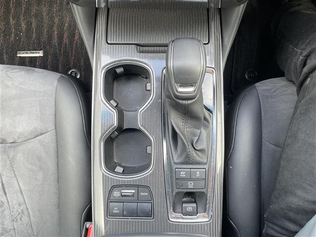 クラウンハイブリッド Ｓ　☆Ｂｌｕｅｔｏｏｔｈ接続　☆ＬＥＤライト　☆カーテンエアバック　☆電動格納ミラー　☆コーナーセンサー　☆クリアランスソナー　☆社外ドライブレコーダー（10枚目）