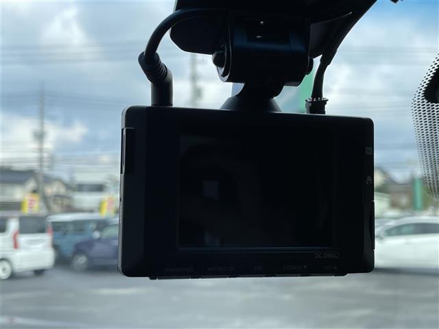 クラウンハイブリッド Ｓ　☆Ｂｌｕｅｔｏｏｔｈ接続　☆ＬＥＤライト　☆カーテンエアバック　☆電動格納ミラー　☆コーナーセンサー　☆クリアランスソナー　☆社外ドライブレコーダー（13枚目）