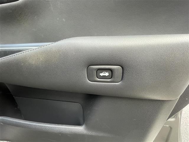 クラウンハイブリッド Ｓ　☆Ｂｌｕｅｔｏｏｔｈ接続　☆ＬＥＤライト　☆カーテンエアバック　☆電動格納ミラー　☆コーナーセンサー　☆クリアランスソナー　☆社外ドライブレコーダー（29枚目）