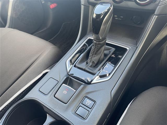 インプレッサスポーツ １．６ｉ－Ｌアイサイト　Ｓスタイル　☆クリアランスソナー　☆コーナーセンサー　☆パドルシフト　☆カーテンエアバック　☆ＬＥＤライト　☆クルーズコントロール　☆フルセグＴＶ　☆衝突軽減システム　☆バックカメラ（22枚目）