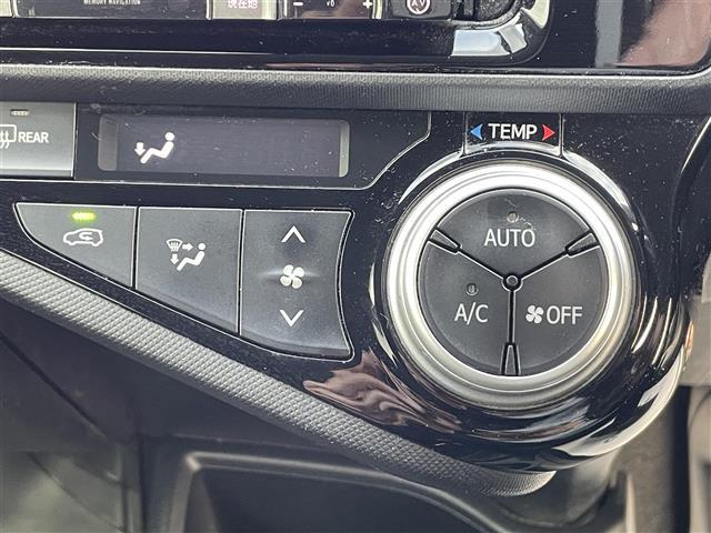 アクア Ｓ　バックカメラ　ＥＴＣ　フルセグＴＶ　オートライト　社外アルミ　Ｂｌｕｅｔｏｏｔｈ　前後コーナーセンサー　ＬＥＤヘッドライト　ＡＢＳ　横滑り防止　スマートキー（11枚目）