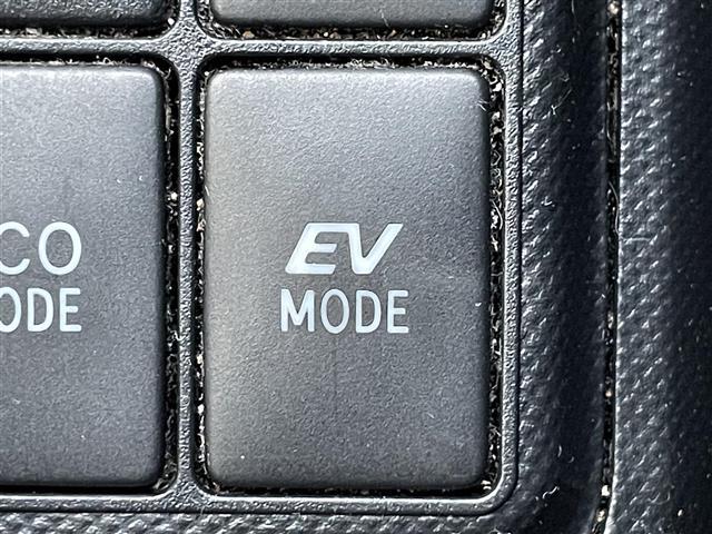 アクア Ｓ　バックカメラ　ＥＴＣ　フルセグＴＶ　オートライト　社外アルミ　Ｂｌｕｅｔｏｏｔｈ　前後コーナーセンサー　ＬＥＤヘッドライト　ＡＢＳ　横滑り防止　スマートキー（12枚目）