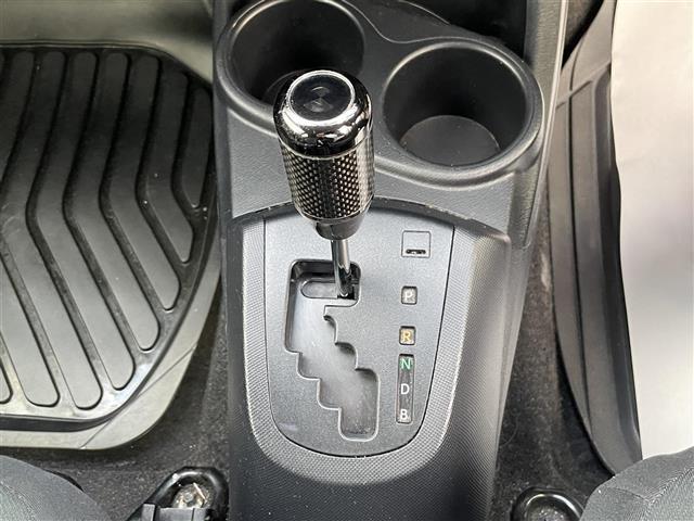 アクア Ｓ　バックカメラ　ＥＴＣ　フルセグＴＶ　オートライト　社外アルミ　Ｂｌｕｅｔｏｏｔｈ　前後コーナーセンサー　ＬＥＤヘッドライト　ＡＢＳ　横滑り防止　スマートキー（20枚目）