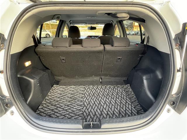 アクア Ｓ　バックカメラ　ＥＴＣ　フルセグＴＶ　オートライト　社外アルミ　Ｂｌｕｅｔｏｏｔｈ　前後コーナーセンサー　ＬＥＤヘッドライト　ＡＢＳ　横滑り防止　スマートキー（25枚目）