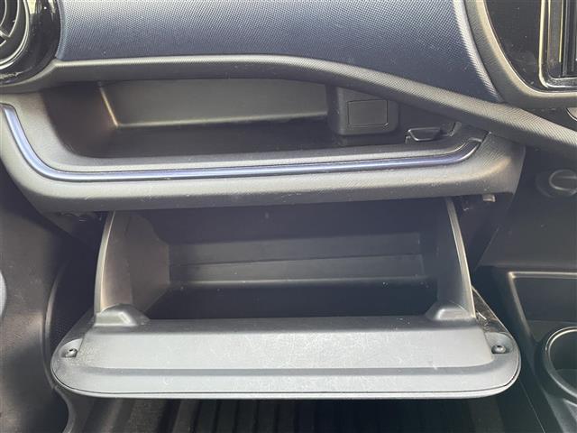 アクア Ｓ　バックカメラ　ＥＴＣ　フルセグＴＶ　オートライト　社外アルミ　Ｂｌｕｅｔｏｏｔｈ　前後コーナーセンサー　ＬＥＤヘッドライト　ＡＢＳ　横滑り防止　スマートキー（27枚目）