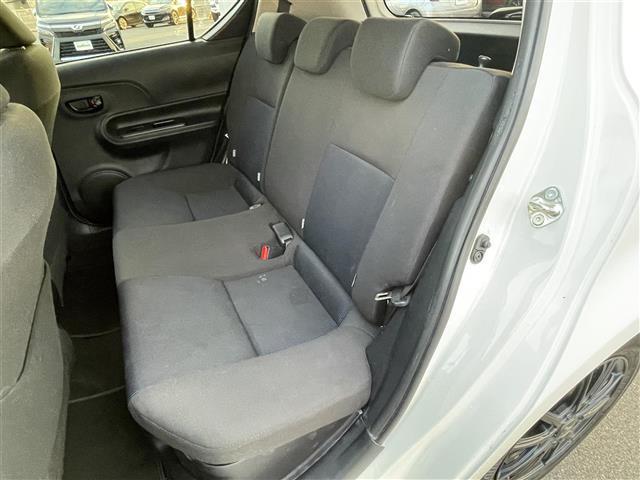 アクア Ｓ　バックカメラ　ＥＴＣ　フルセグＴＶ　オートライト　社外アルミ　Ｂｌｕｅｔｏｏｔｈ　前後コーナーセンサー　ＬＥＤヘッドライト　ＡＢＳ　横滑り防止　スマートキー（29枚目）